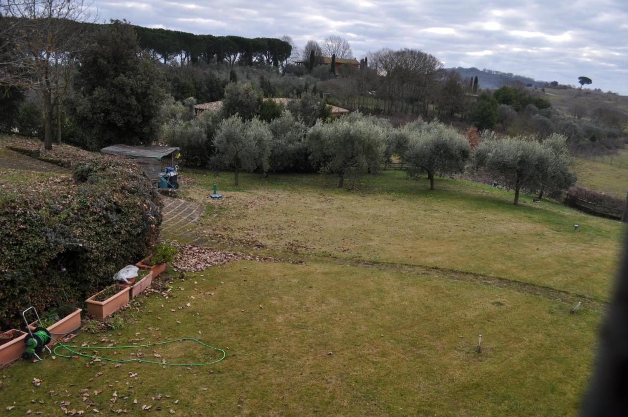 Bed and Breakfast Casale Vicino Al Golf Nazionale Monterosi Екстер'єр фото
